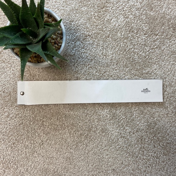 Pack of 9 Hermes paper bracelets or swatches - Picture 2 of 7